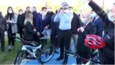 Bakan Kurum, Samsun'da ziyaret ve incelemelerde bulundu Bakan Kurum, Samsun'da ziyaret ve incelemelerde bulundu