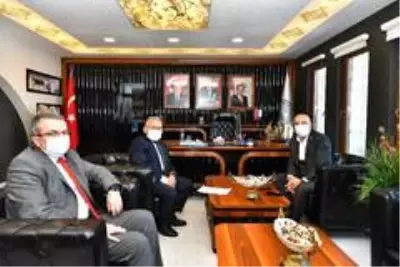 Büyükkılıç, Pınarbaşı ve Sarız'ı ziyaret etti Büyükkılıç, Pınarbaşı ve Sarız'ı ziyaret etti