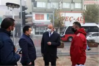 Başkan Özlü 'Dört bir yandan çalışıyoruz' Başkan Özlü 'Dört bir yandan çalışıyoruz'