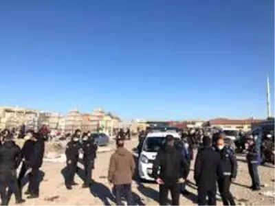 Bit pazarna polis müdahalesi Bit pazarna polis müdahalesi