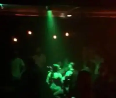 Beyoğlu'nda tedbirleri hiçe sayan kaçak gece kulübüne korona baskını Beyoğlu'nda tedbirleri hiçe sayan kaçak gece kulübüne korona baskını