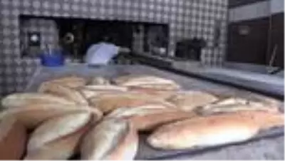 Bir grup hayırsever, vatandaşların 10 bin liralık veresiye borcunu ödedi Bir grup hayırsever, vatandaşların 10 bin liralık veresiye borcunu ödedi