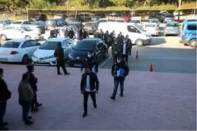Bodrum'da tefecilik operasyonu: 2 kişi tutuklandı Bodrum'da tefecilik operasyonu: 2 kişi tutuklandı