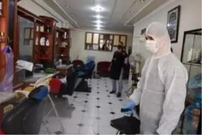 Burdur' da kuaför ve berber salonlarına virüs önlemi Burdur' da kuaför ve berber salonlarına virüs önlemi