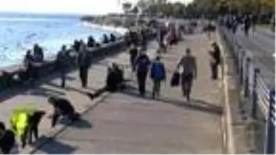Caddebostan Sahili'ndeki kalabalık havadan görüntülendi Caddebostan Sahili'ndeki kalabalık havadan görüntülendi