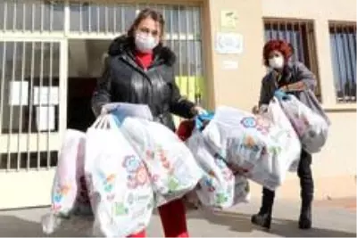 Çankaya Belediyesinden vatandaşlara pandemi desteği Çankaya Belediyesinden vatandaşlara pandemi desteği