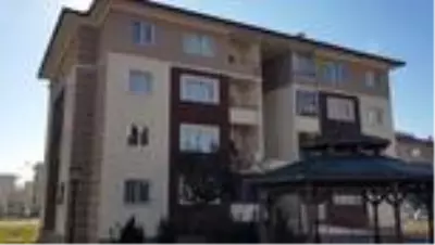 Son dakika haberleri! Çatıdan düşen işçi hastanede hayatını kaybetti Son dakika haberleri! Çatıdan düşen işçi hastanede hayatını kaybetti