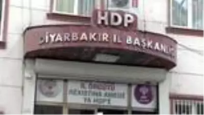 DİYARBAKIR - Diyarbakır annelerinin evlat nöbeti sürüyor DİYARBAKIR - Diyarbakır annelerinin evlat nöbeti sürüyor