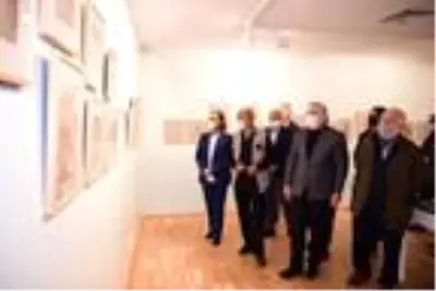 Kadırga Sanat Galerileri 'Ebru Sanatının Son 500 Yılı' sergisiyle açıldı Kadırga Sanat Galerileri 'Ebru Sanatının Son 500 Yılı' sergisiyle açıldı