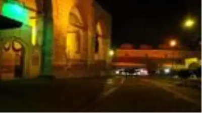 Edirne'de sokağa çıkma kısıtlaması başladı, kent sessizliğe büründü Edirne'de sokağa çıkma kısıtlaması başladı, kent sessizliğe büründü