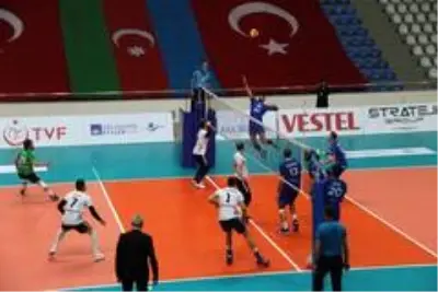 Efeler Ligi: Bingöl Solhan Spor: 0 Halkbank: 3 Efeler Ligi: Bingöl Solhan Spor: 0 Halkbank: 3