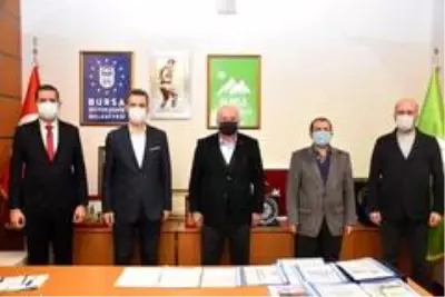 Esgin: 'Taş üstüne taş koymayanların laf üstüne laf hakkı yok!' Esgin: 'Taş üstüne taş koymayanların laf üstüne laf hakkı yok!'