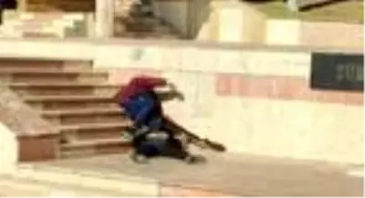 Eşinin adliye çıkışı pompalı tüfekle vurduğu Cemile hayatını kaybetti Eşinin adliye çıkışı pompalı tüfekle vurduğu Cemile hayatını kaybetti