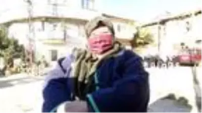 Eşinin adliye çıkışı tüfekle vurduğu Cemile, toprağa verildi Eşinin adliye çıkışı tüfekle vurduğu Cemile, toprağa verildi