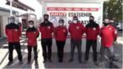 ESKİŞEHİR - İzmir depreminde görev yapan ekip, vatandaşların yardımseverliğini unutamıyor ESKİŞEHİR - İzmir depreminde görev yapan ekip, vatandaşların yardımseverliğini unutamıyor