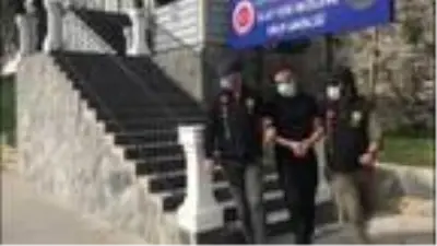 Evlilik vaadiyle kadınları tuzağa düşüren şüpheli böyle yakalandı Evlilik vaadiyle kadınları tuzağa düşüren şüpheli böyle yakalandı