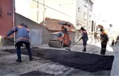 Fen İşleri ekiplerinin yol ve kaldırım çalışmaları Fen İşleri ekiplerinin yol ve kaldırım çalışmaları
