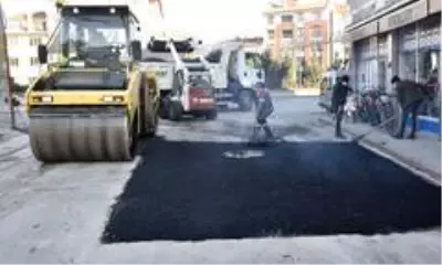 Fen İşleri ekiplerinin yol ve kaldırım çalışmaları Fen İşleri ekiplerinin yol ve kaldırım çalışmaları