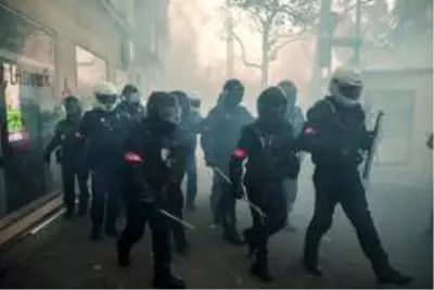 Son dakika haberi | Fransa'daki protestolar devam ediyor Son dakika haberi | Fransa'daki protestolar devam ediyor