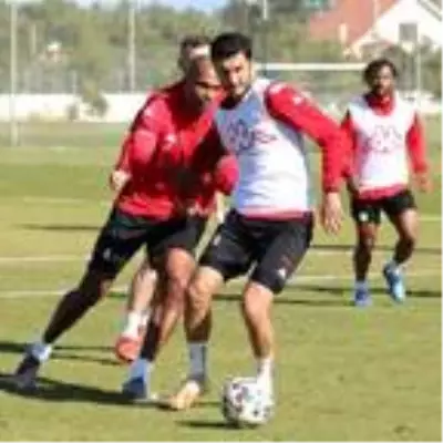 Fraport TAV Antalyaspor 8 eksikle Erzurum deplasmanında Fraport TAV Antalyaspor 8 eksikle Erzurum deplasmanında