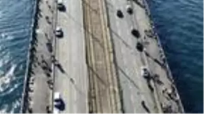Galata Köprüsü kısıtlama öncesi balıkçılarla doldu taştı Galata Köprüsü kısıtlama öncesi balıkçılarla doldu taştı