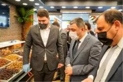 Genç Girişimci Suudi Arabistan'da yetiştirdiği hurmaları dünyaya ihraç ediyor Genç Girişimci Suudi Arabistan'da yetiştirdiği hurmaları dünyaya ihraç ediyor