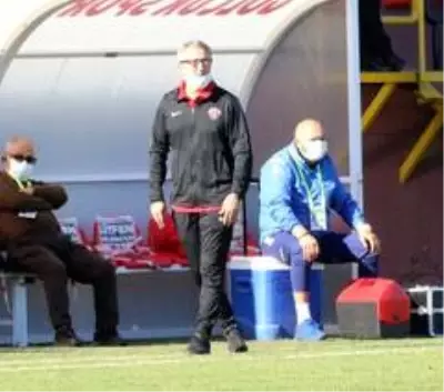 Gölcükspor'da Adil Kuru mağlubiyeti bireysel hatalara bağladı Gölcükspor'da Adil Kuru mağlubiyeti bireysel hatalara bağladı