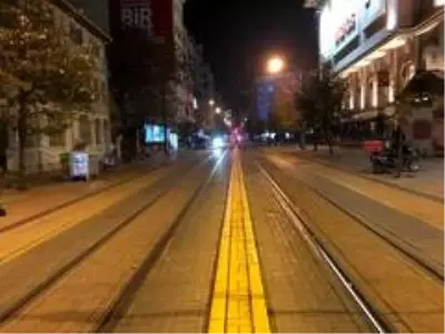 Hafta sonu kısıtlaması Malatya'yı sessizliğe bürüdü Hafta sonu kısıtlaması Malatya'yı sessizliğe bürüdü
