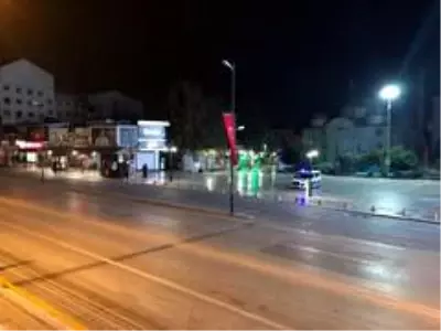 Hafta sonu kısıtlaması Malatya'yı sessizliğe bürüdü Hafta sonu kısıtlaması Malatya'yı sessizliğe bürüdü