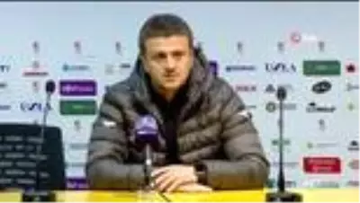 Hakan Keleş: '10 kişi kalmamıza rağmen 1 puan fena değil' Hakan Keleş: '10 kişi kalmamıza rağmen 1 puan fena değil'