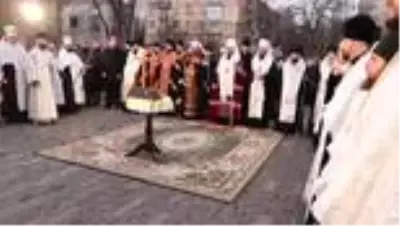 Holodomor trajedisinin kurbanları anıldı Holodomor trajedisinin kurbanları anıldı