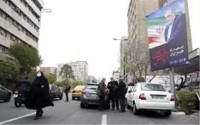 Son dakika haberi | - İran'da Dışişleri Bakanlığı önünde Mahabadi suikastı protestosu- ABD ve İsrail bayrağı ateşe verildi, hükümet suikastı engelleyememekle suçlandı Son dakika haberi | - İran'da Dışişleri Bakanlığı önünde Mahabadi suikastı protestosu- ABD ve İsrail bayrağı ateşe verildi, hükümet suikastı engelleyememekle suçlandı