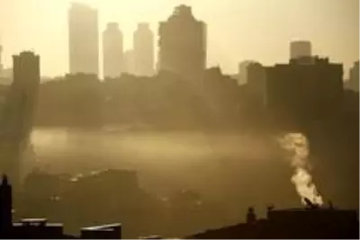 İstanbul'da sis etkili oldu İstanbul'da sis etkili oldu