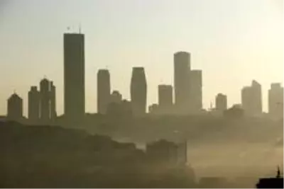 İstanbul'da sis etkili oldu İstanbul'da sis etkili oldu