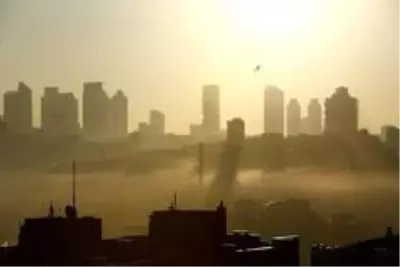İstanbul'da sis etkili oldu İstanbul'da sis etkili oldu