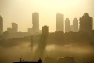 İstanbul'da sis etkili oldu İstanbul'da sis etkili oldu