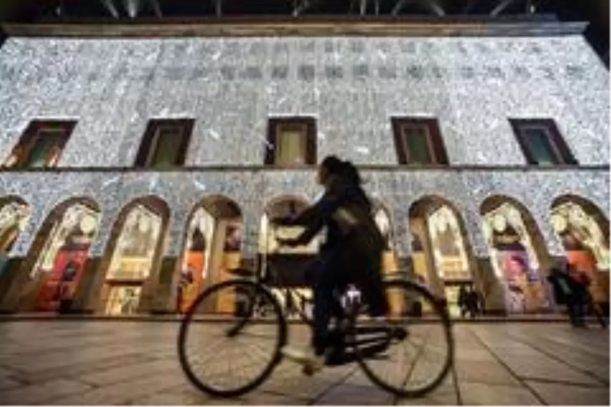 İtalya'da son 24 saatte Covid-19'a bağlı 686 ölüm