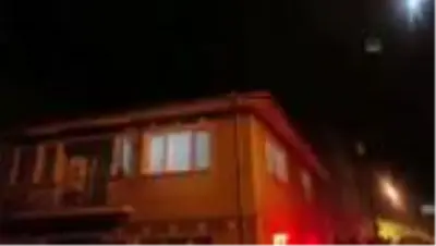 İtfaiye ekiplerinin kedi kurtarma operasyonu sonuçsuz kaldı İtfaiye ekiplerinin kedi kurtarma operasyonu sonuçsuz kaldı