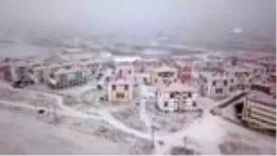 Kar yağışıyla kent beyaza büründü Kar yağışıyla kent beyaza büründü