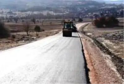 Kaymakam Kanyılmaz, yol yapım çalışmalarını inceledi Kaymakam Kanyılmaz, yol yapım çalışmalarını inceledi