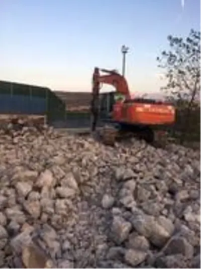 Kazı çalışması sırasında bulunan top mermisi imha edildi Kazı çalışması sırasında bulunan top mermisi imha edildi
