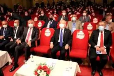 Kemal Kılıçdaroğlu: 'Ahlaklı bir siyaseti bu coğrafyaya getirmek istiyoruz' Kemal Kılıçdaroğlu: 'Ahlaklı bir siyaseti bu coğrafyaya getirmek istiyoruz'