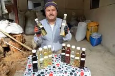 Köylülerin geçim kaynağı oldu! Koronavirüs sonrası kekik yağı satışları patladı Köylülerin geçim kaynağı oldu! Koronavirüs sonrası kekik yağı satışları patladı