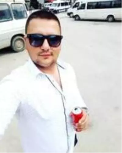 Koronavirüse yenik düşen 22 yaşındaki hemşire toprağa verildi Koronavirüse yenik düşen 22 yaşındaki hemşire toprağa verildi