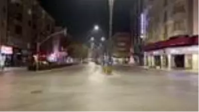 Kovid-19 tedbirleri kapsamında sokağa çıkma kısıtlaması Kovid-19 tedbirleri kapsamında sokağa çıkma kısıtlaması