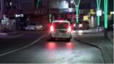 Kovid-19 tedbirleri kapsamında sokağa çıkma kısıtlaması Kovid-19 tedbirleri kapsamında sokağa çıkma kısıtlaması