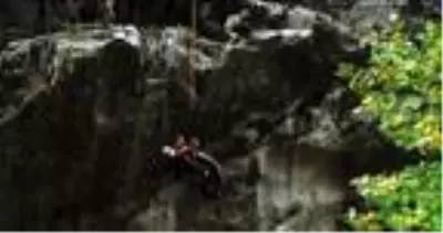 MAK timlerinden kanyonda yaralı kurtarma tatbikatı MAK timlerinden kanyonda yaralı kurtarma tatbikatı