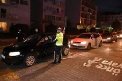 Marmaris'in 8 noktasında 'huzur ve güven' denetimi yapıldı Marmaris'in 8 noktasında 'huzur ve güven' denetimi yapıldı