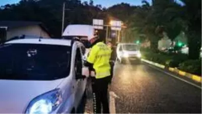Marmaris'in 8 noktasında 'huzur ve güven' denetimi yapıldı Marmaris'in 8 noktasında 'huzur ve güven' denetimi yapıldı