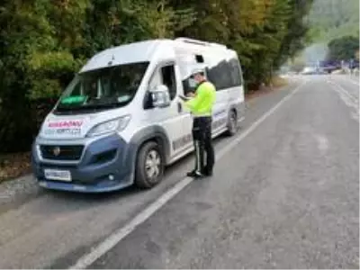 Marmaris'te toplu taşıma araçlarında Korona virüs denetimi yapıldı Marmaris'te toplu taşıma araçlarında Korona virüs denetimi yapıldı